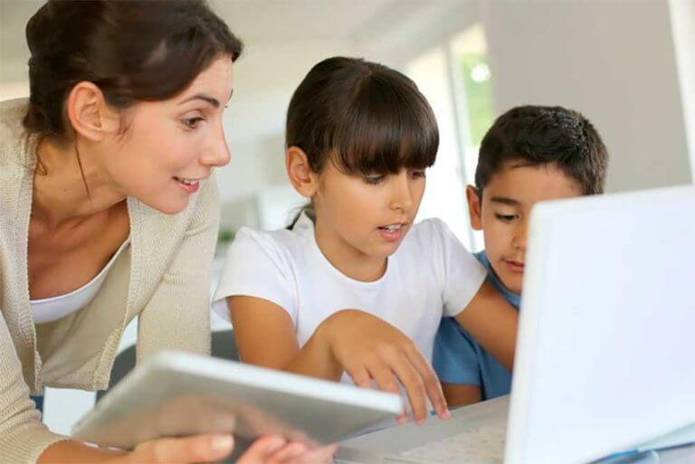 Mantener seguros a los estudiantes en Internet