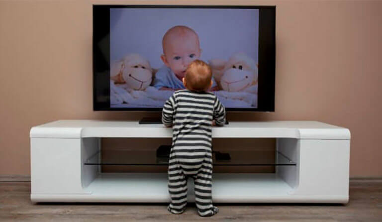 Influye negativamente la televisión en los niños